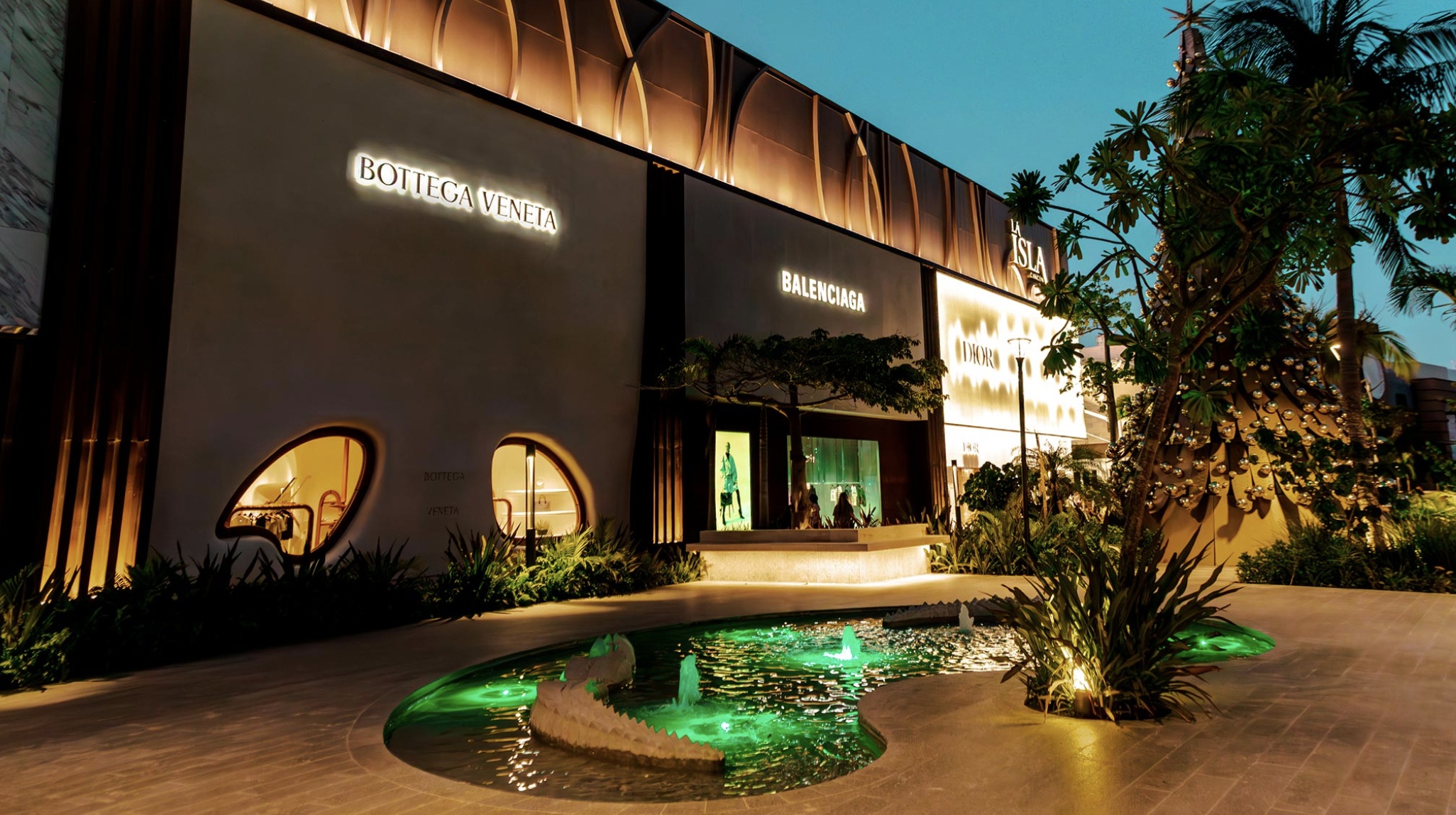 Estefanía Mercado anuncia la llegada de plaza La Isla a Playa del Carmen