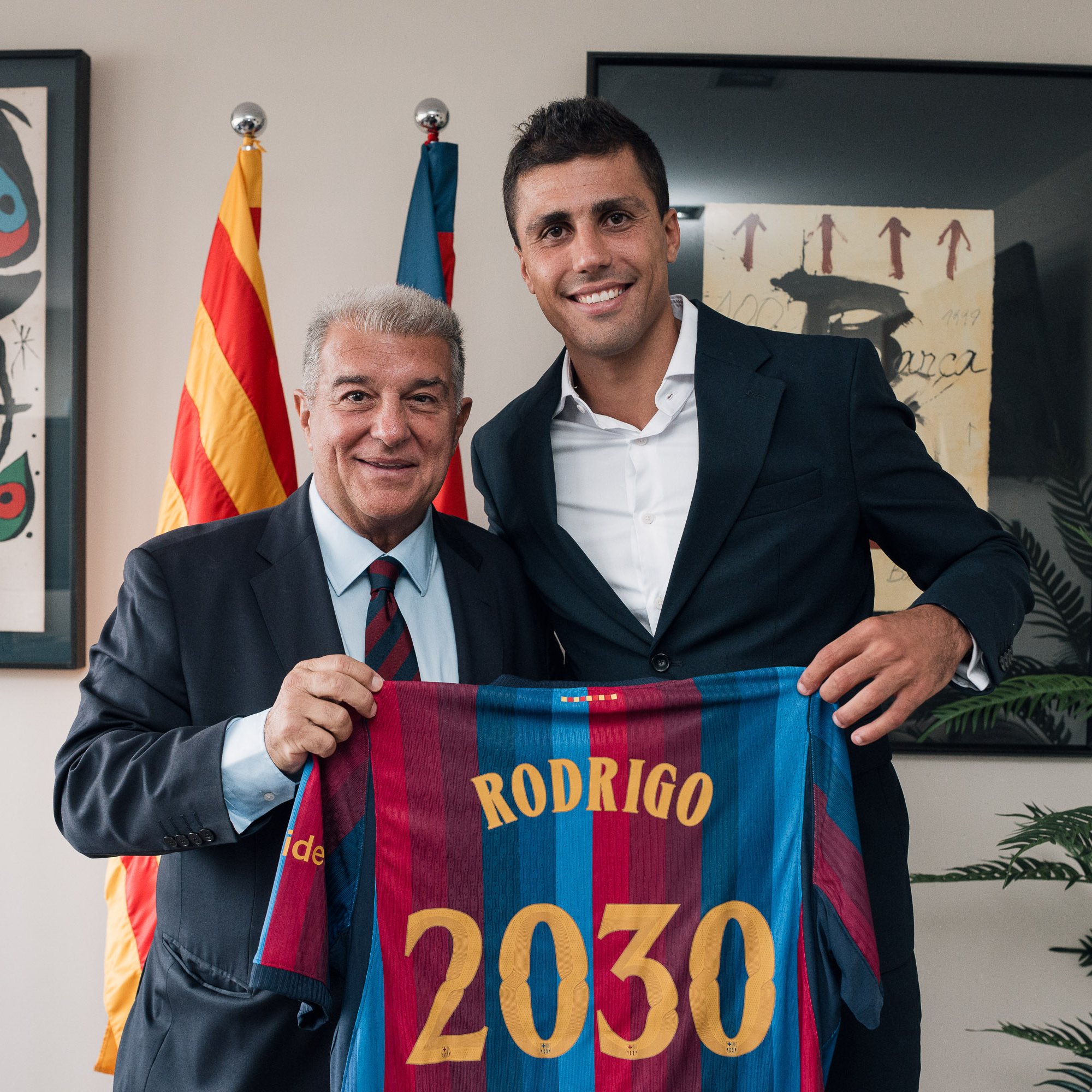 Barcelona confirma el fichaje de Rodri; ''elevará el nivel de todos los jugadores'': Flick 
