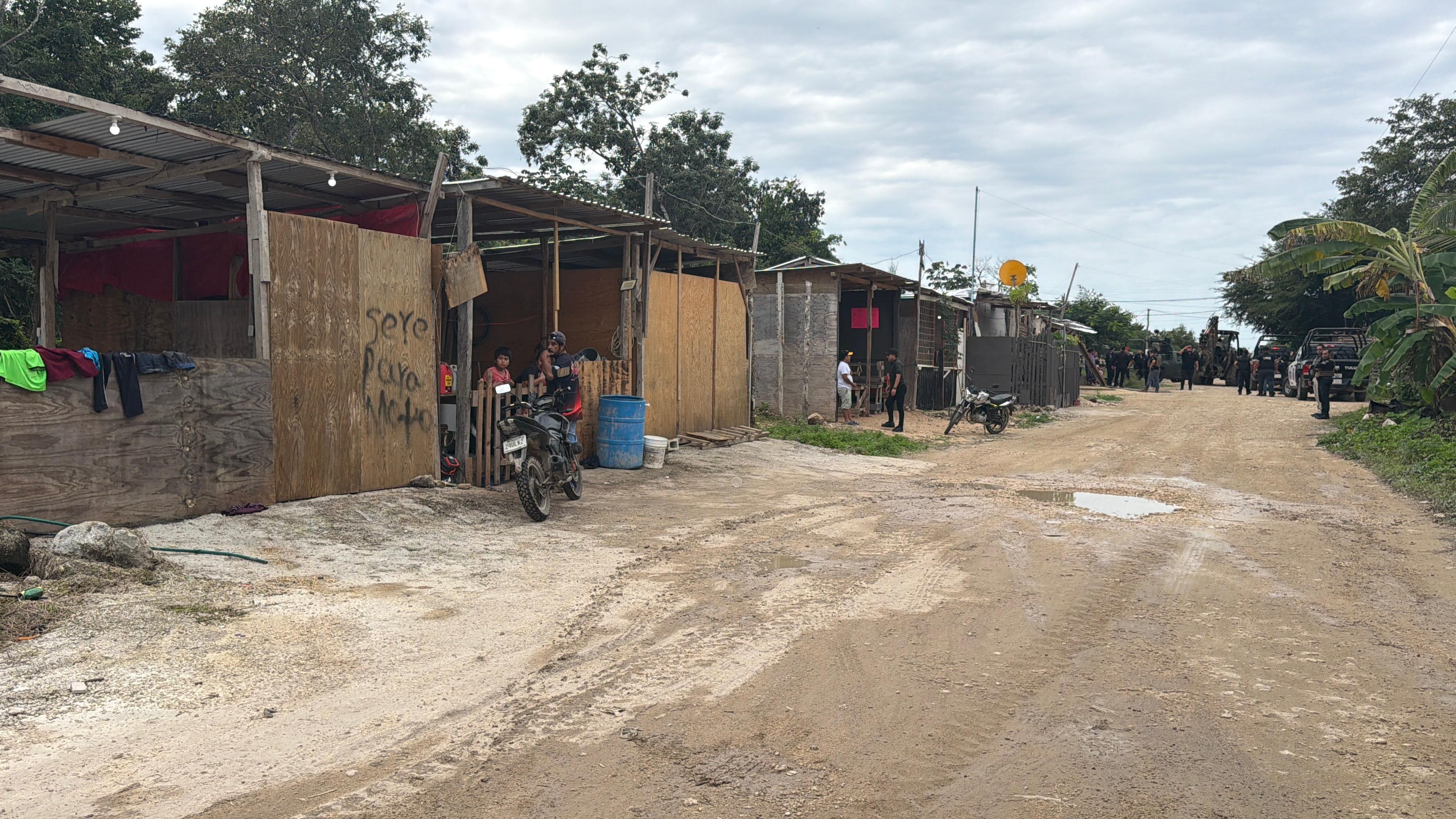 Desalojan a 40 familias de la colonia Carlos Joaquín de Tulum