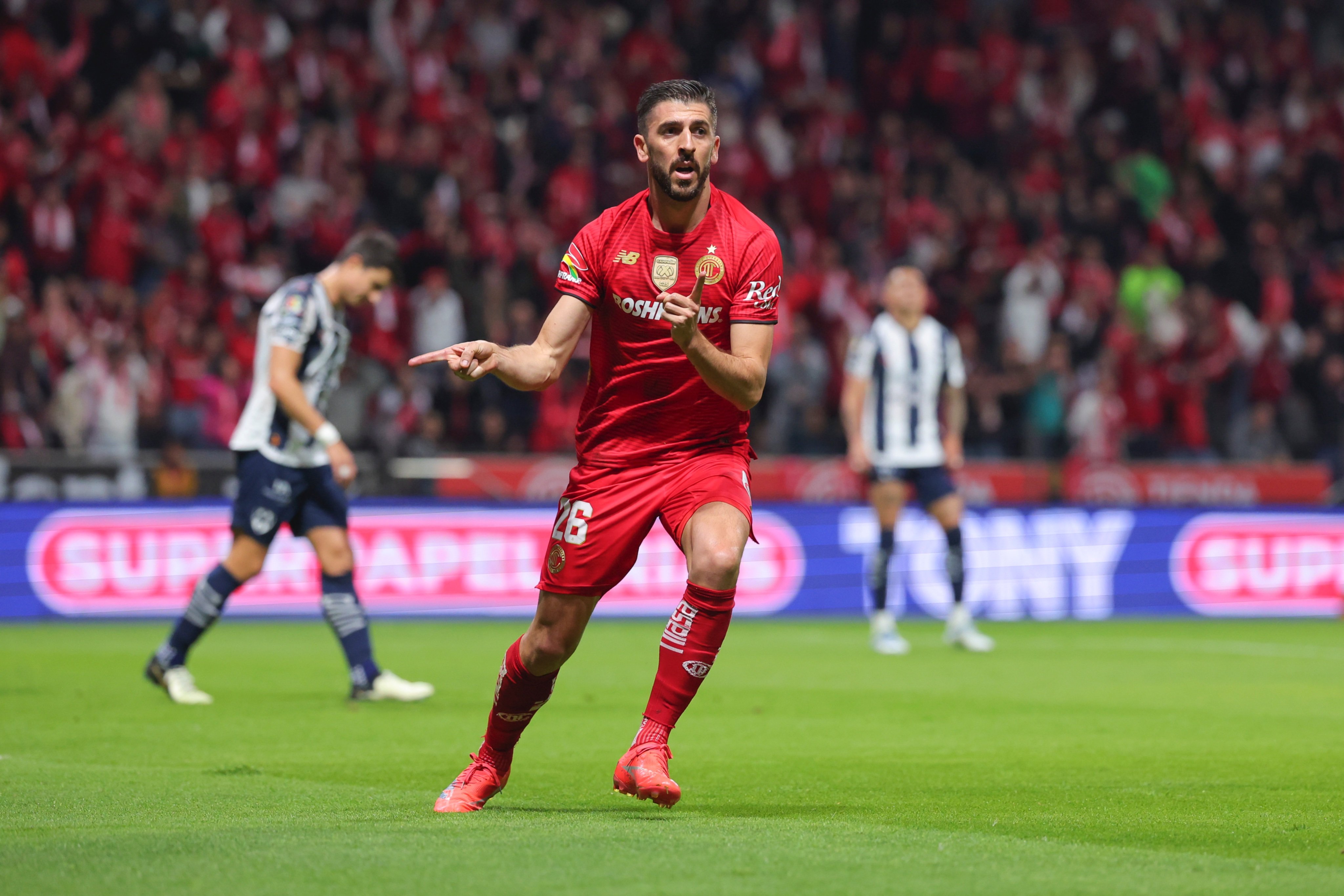 Toluca visita a los Tigres, al arrancar la final de la Liga Mx