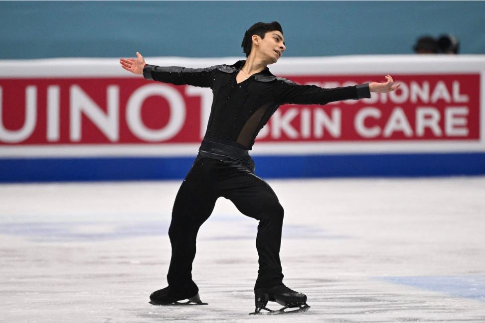 Donovan Carrillo finaliza en el sitio 15 en el Campeonato Cuatro Continentes en Pekín