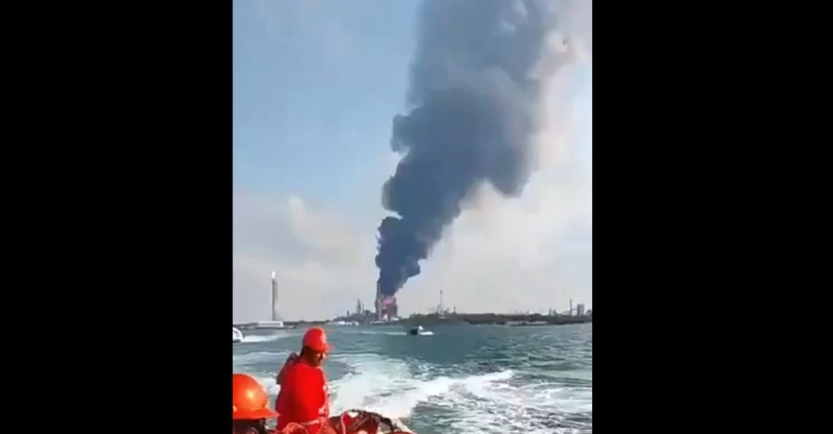 Pemex confirma incendio en refinería de Dos Bocas; controlado y sin lesionados, reporta Sheinbaum