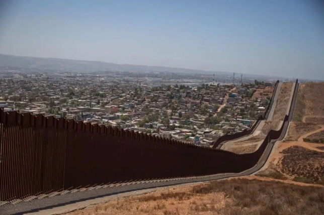 Nos estamos centrando en la entrada de drogas por tierra desde México: Trump