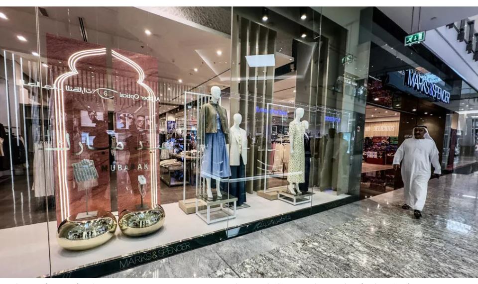 Los templos del lujo de Dubái se vacían con la guerra en Oriente Medio