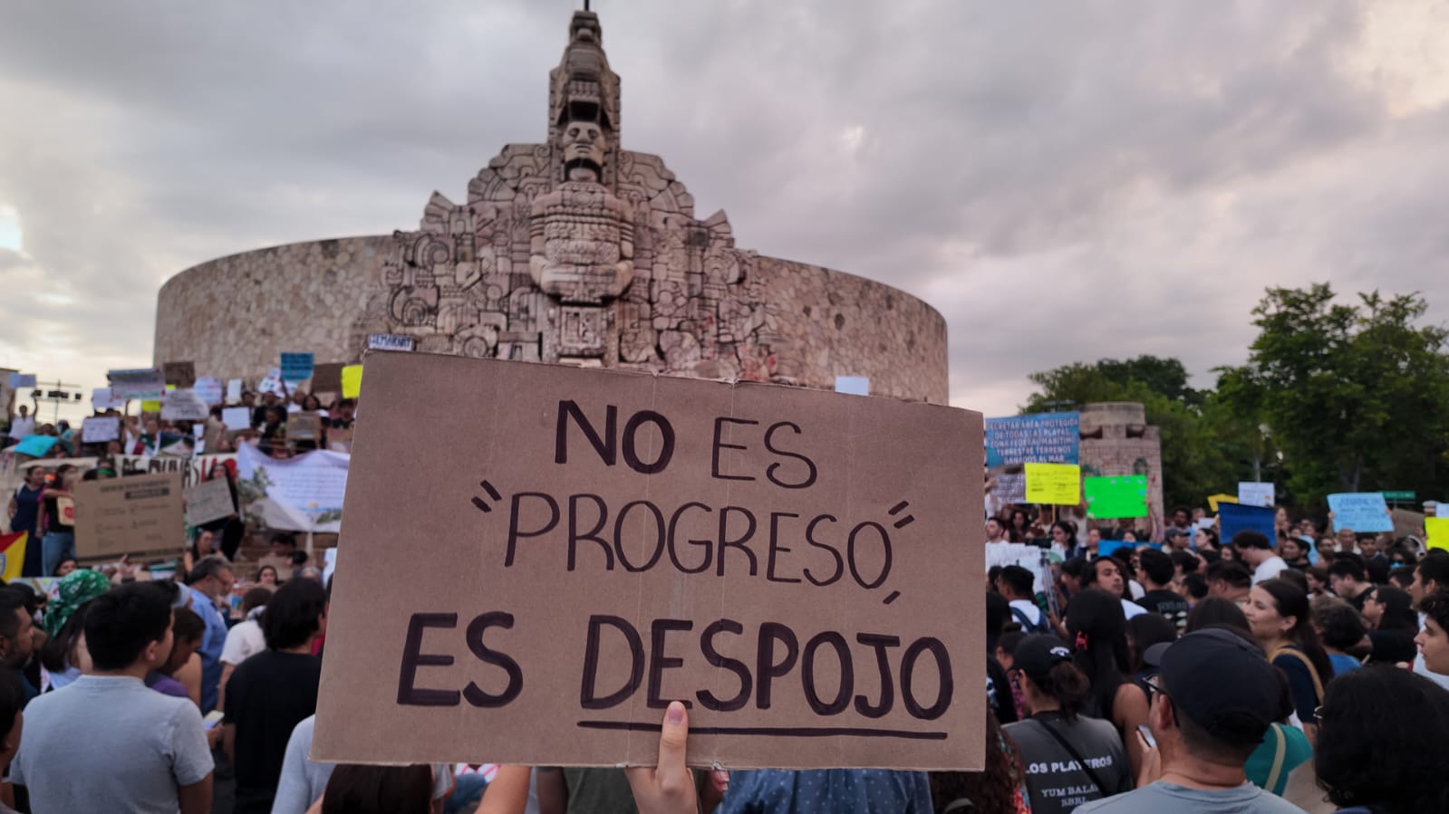 'Inmobiliarias al carajo', gritan en manifestación contra 'Las Dunas': Fotos