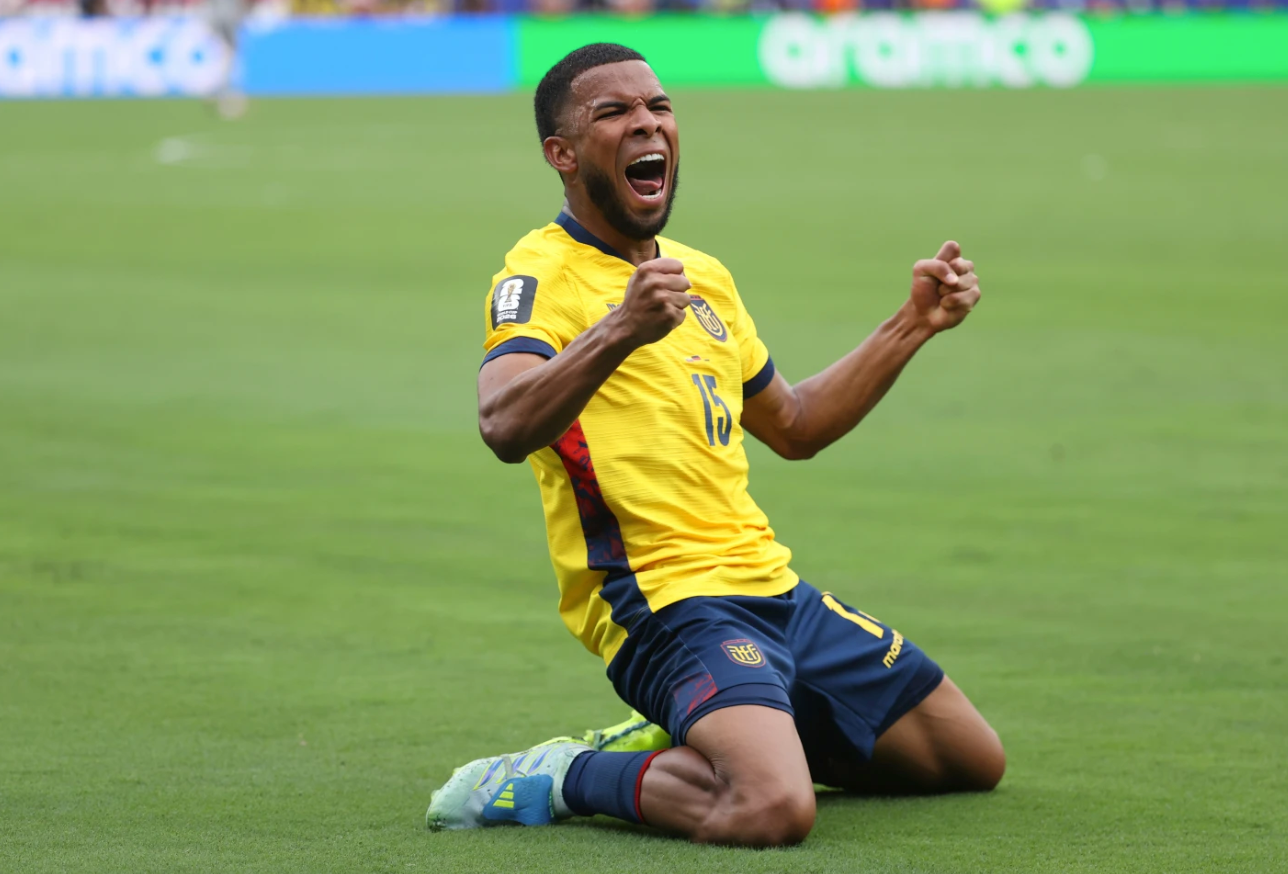 Ecuador avanza a la fase eliminatoria del Mundial tras vencer a Alemania 2-1