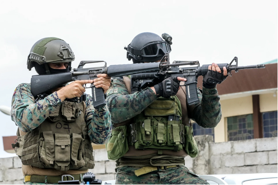 EU inicia en Ecuador una ''operación temporal'' militar relacionada con el narcotráfico