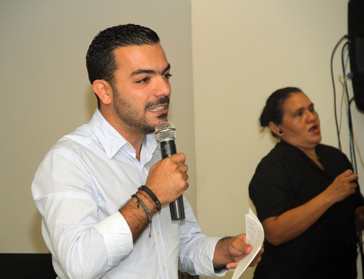 Elías Lixa, vicepresidente de la Mesa Directiva del Congreso de la Unión