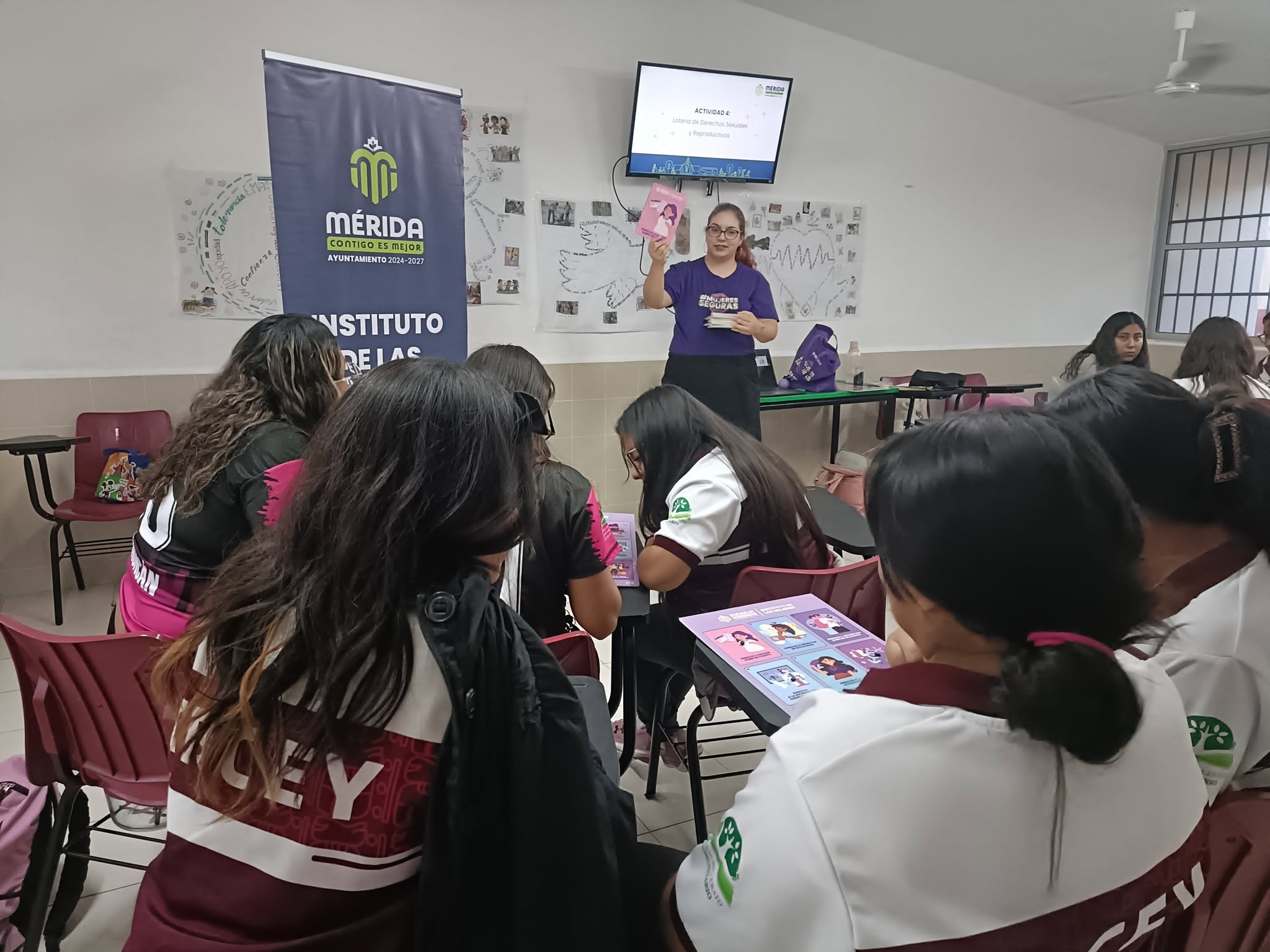 Detectan en escuelas de Mérida cinco embarazos adolescentes vinculados con violencia 