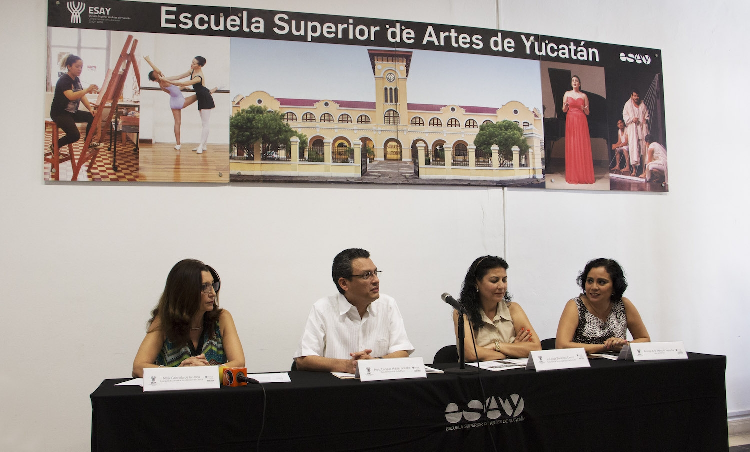 Para el fomento y estudio del teatro