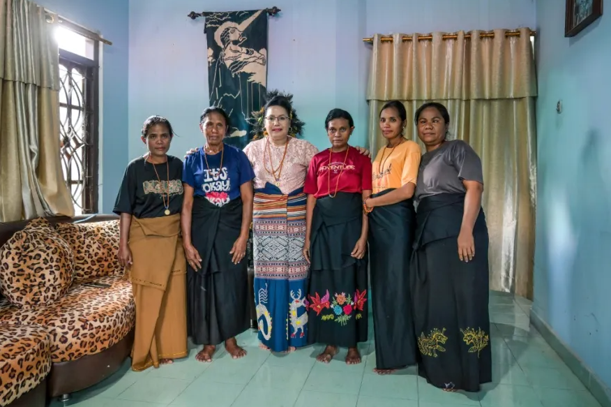 Sumba, isla de Indonesia donde hay hombres y mujeres que viven como esclavos