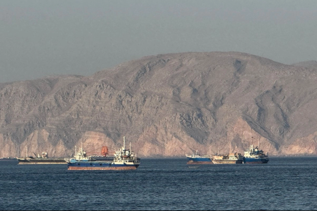 Irán y Omán acuerdan ruta marítima en el estrecho de Ormuz; afinan anuncio conjunto
