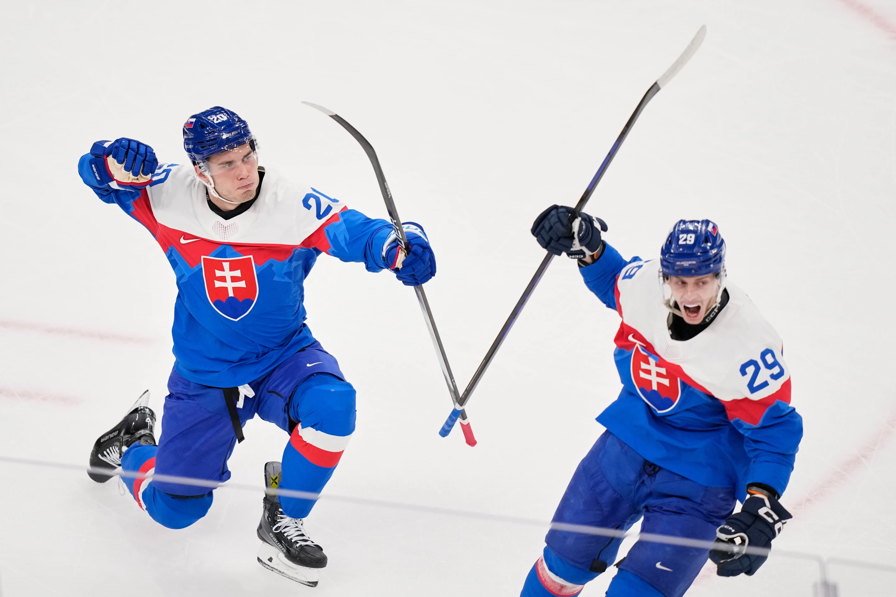 Franjo von Allmen atrapa su tercer oro en los JO de Invierno