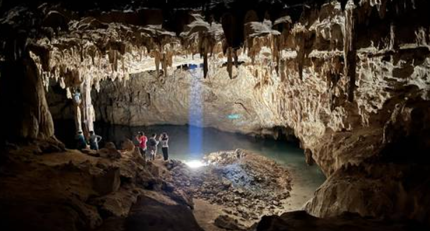 Estalagmita revela evidencia sobre cómo el clima influyó en el 'colapso maya' de la región del Puuc