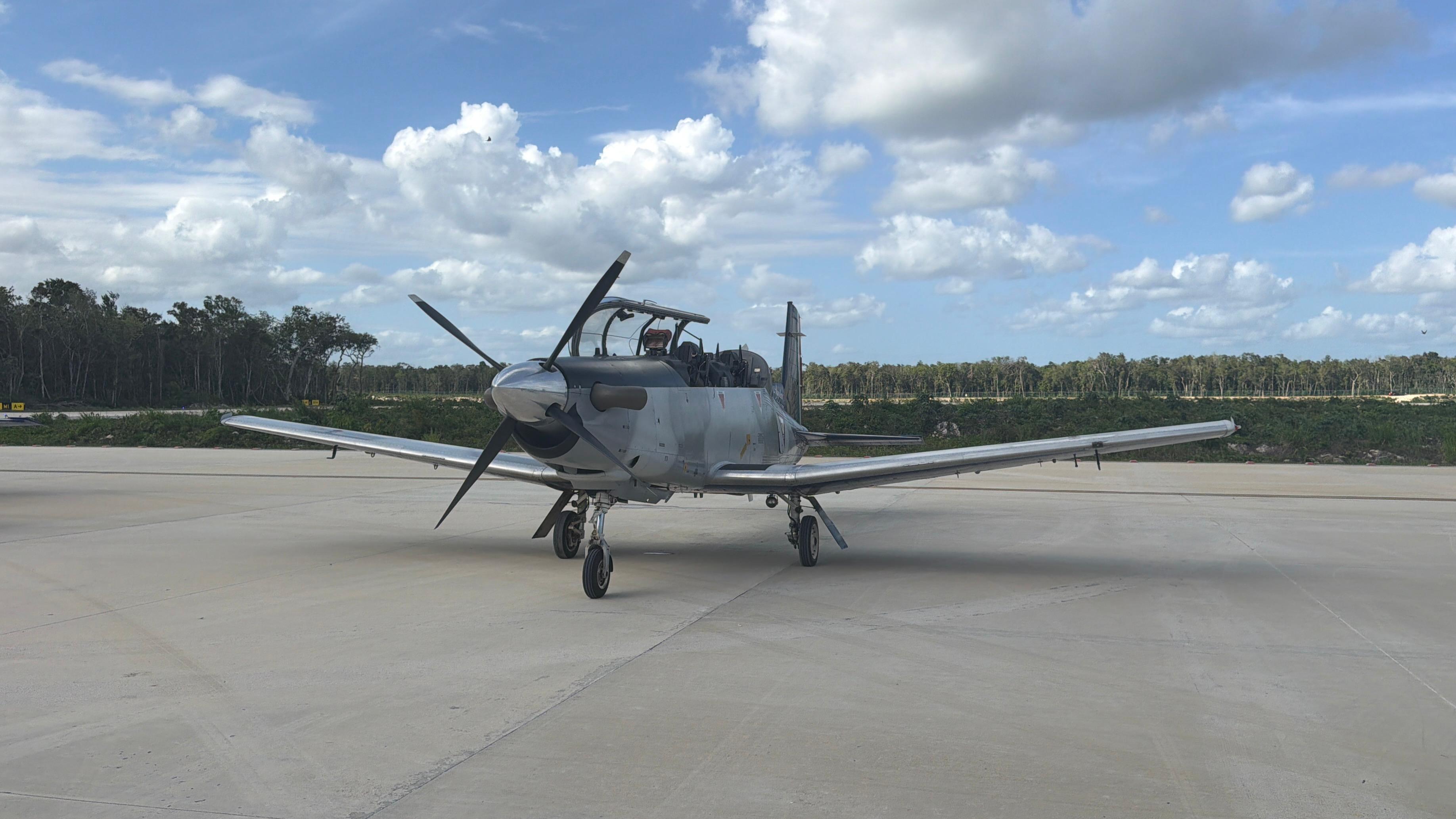 Llegan a Tulum aeronaves que participarán en el Air Show 2026