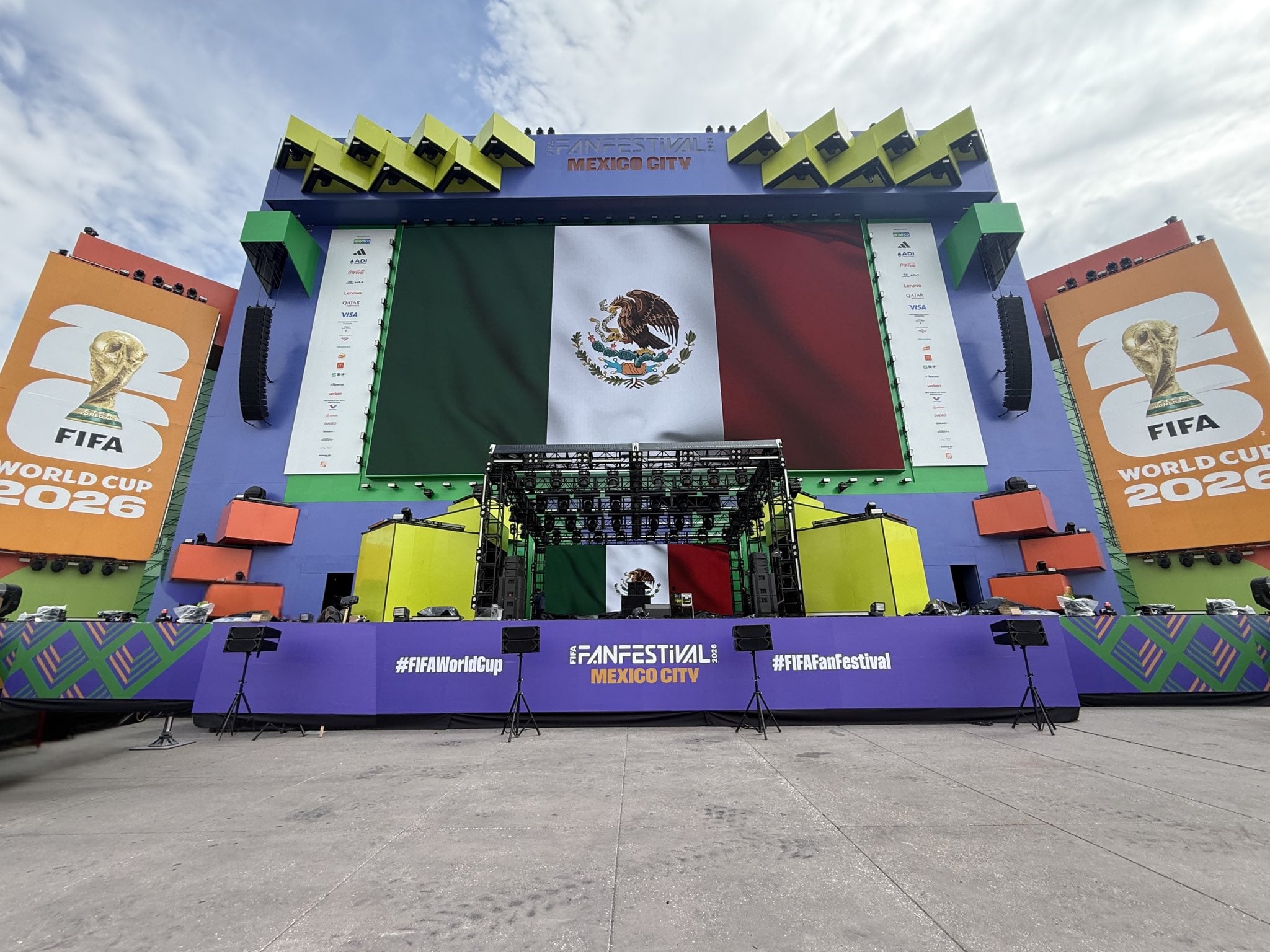 FIFA Fan Festival del Zócalo de la CDMX ya se encuentra listo; esperando la logística para el acceso