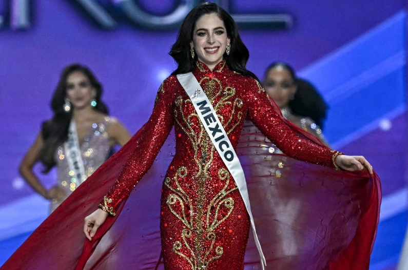 La mexicana Fátima Bosch gana Miss Universo 2025