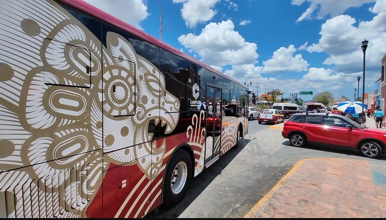 Aumentan reclamos por el transbordo del sistema de transporte Ko'ox en Campeche; hay dos unidades retenidas