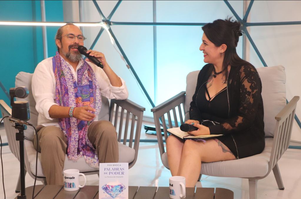 Fer Broca destaca ‘Palabras de Poder’ en el stand de ‘La Jornada Maya’ en la Filey 2026