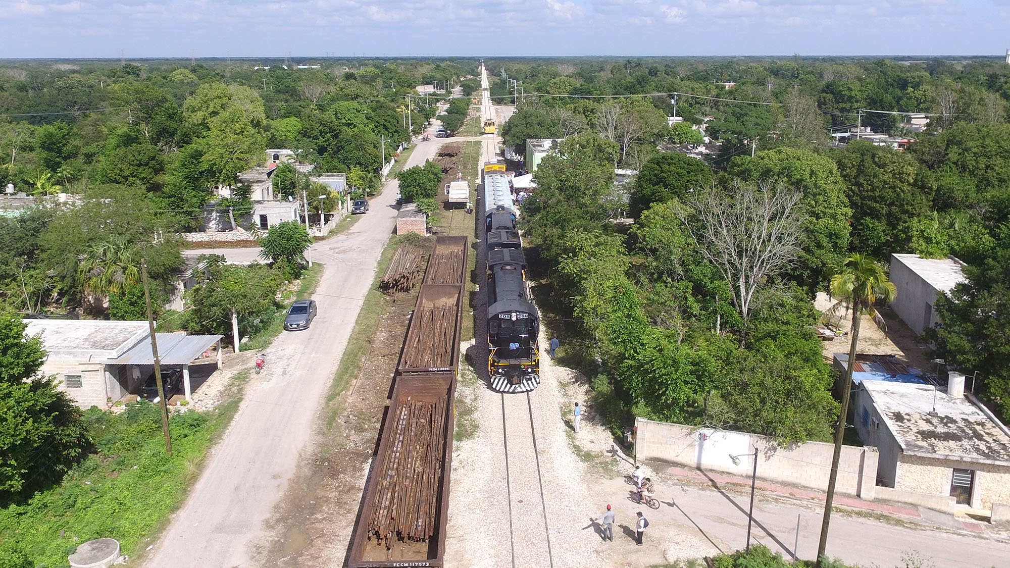 Continúa rehabilitación integral ferroviaria en Yucatán