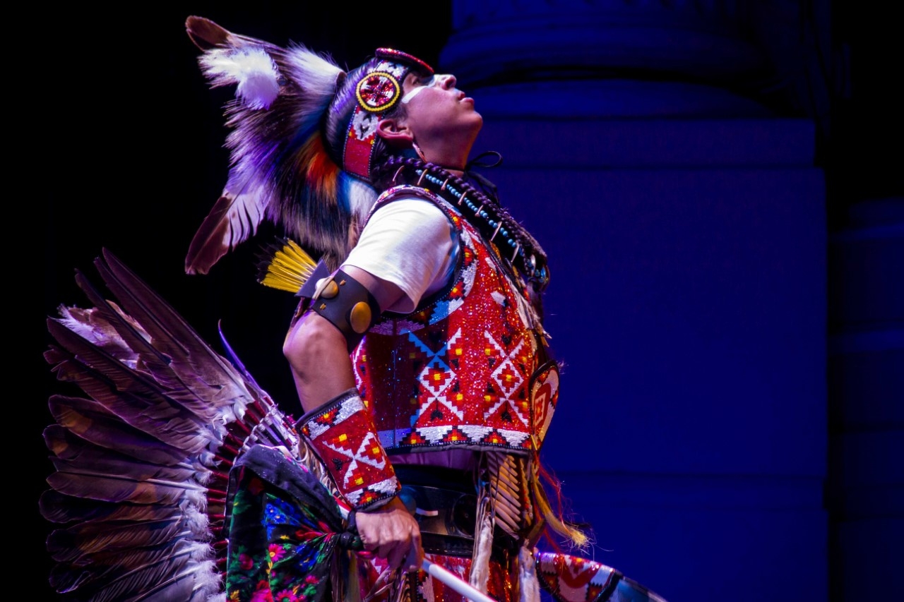Voces indígenas en espectáculo canadiense