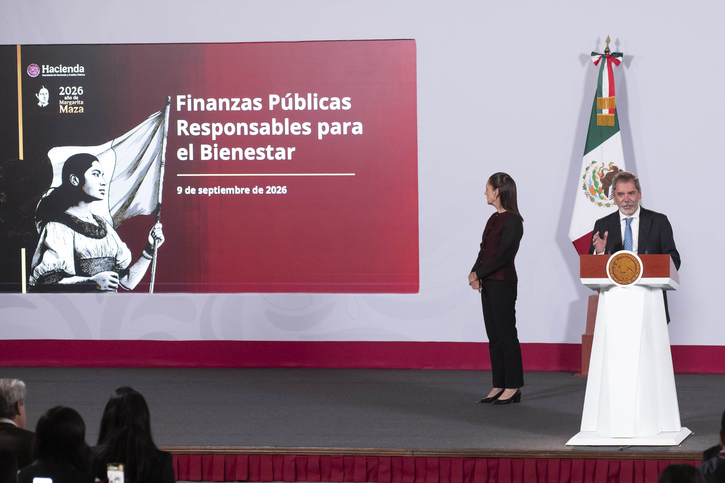 Combatir evasión fiscal y avanzar en formalidad económica, dos objetivos del Paquete Económico 2027: Sheinbaum