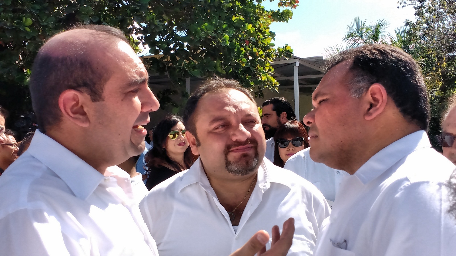 Ivonne no se fue del PRI: Cervera