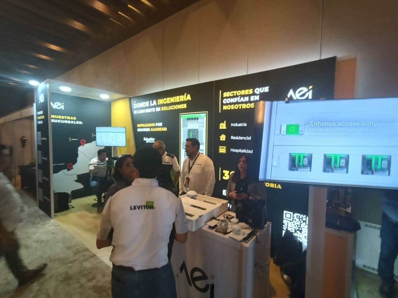 Ingenieros peninsulares impulsan el desarrollo regional con encuentro en Cancún