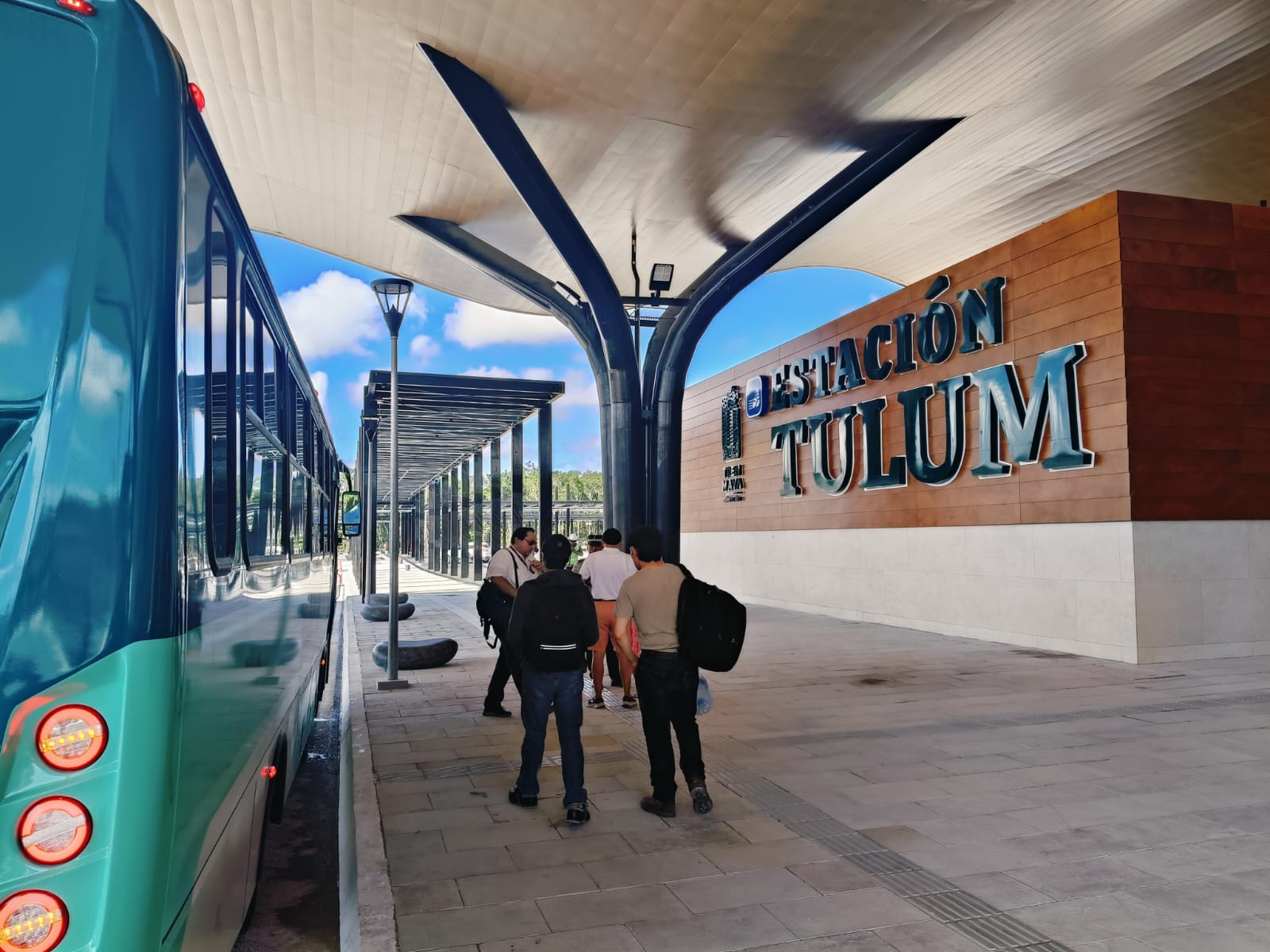 Tren Maya pone en marcha servicio de transporte hacia sus estaciones en Quintana Roo