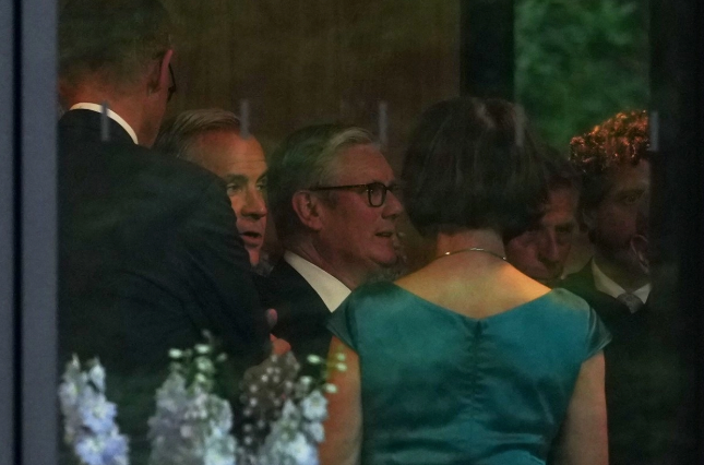 Micrófonos abiertos en el G7 captan charlas informales de líderes mundiales en medio de temas serios