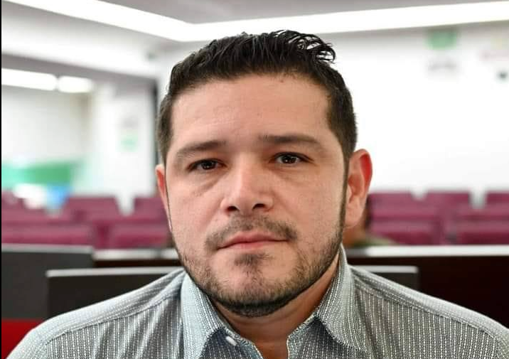 Ex diputado de Morena cuestiona a compañeros de partido por campañas adelantadas en Campeche
