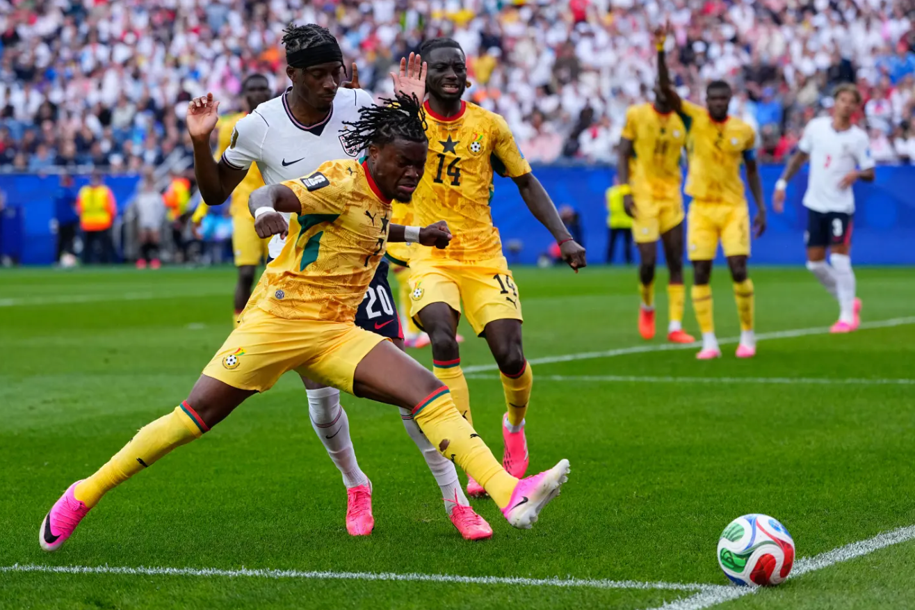Inglaterra y Ghana empatan 0-0 en el Mundial a pesar de unos minutos finales llenos de tensión