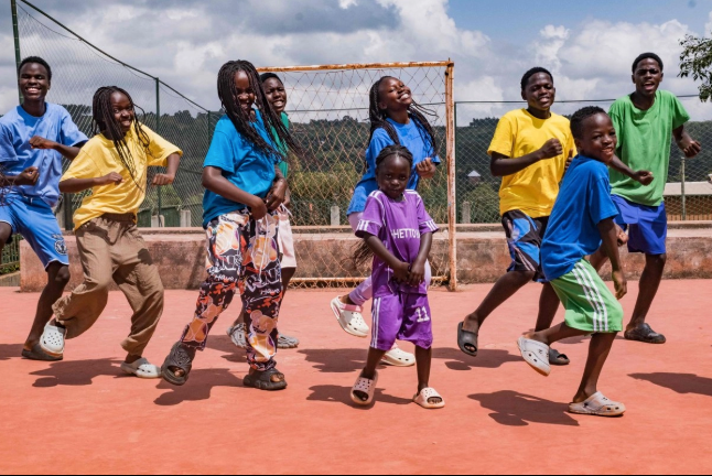 Los Ghetto Kids, grupo de danza ugandés formado por niños de la calle que bailará con Shakira en el Mundial