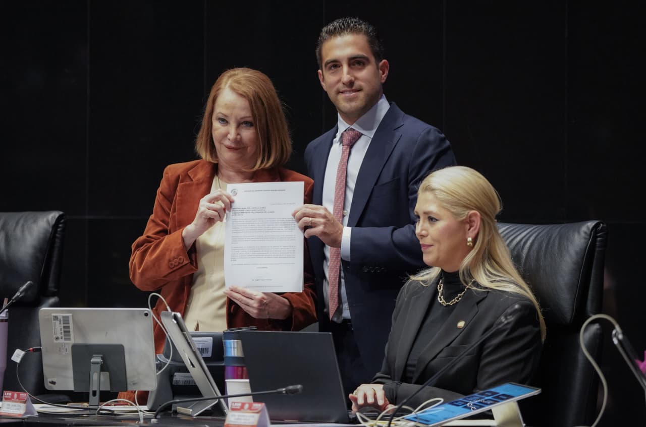 Eugenio Segura solicita licencia al Senado para buscar ser candidato al gobierno de Quintana Roo 