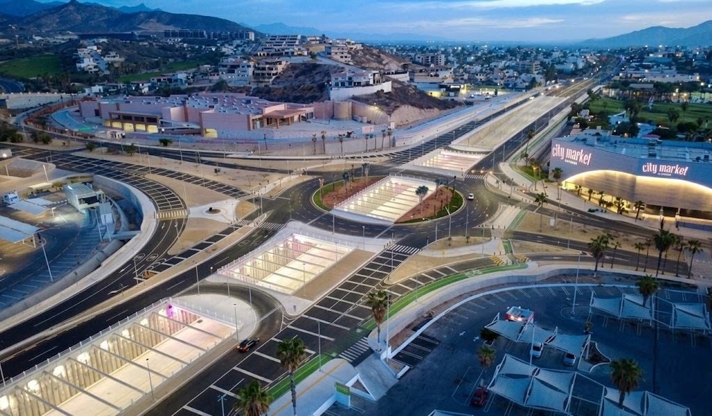 Sheinbaum inaugura Glorieta de las Mujeres Libres en San José del Cabo, Baja California Sur