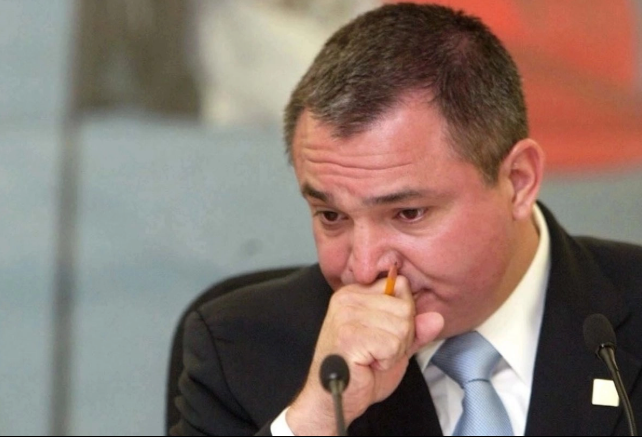 Detienen a otro ex colaborador de García Luna por desvío de más de 5 mil mdp