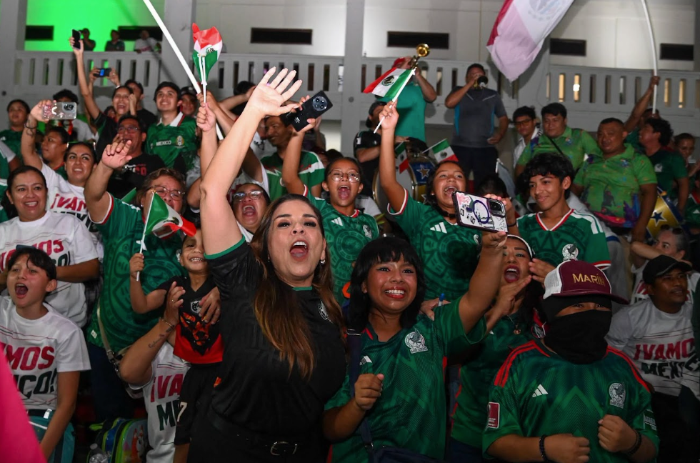 Quintana Roo vive la pasión del futbol con el triunfo de México