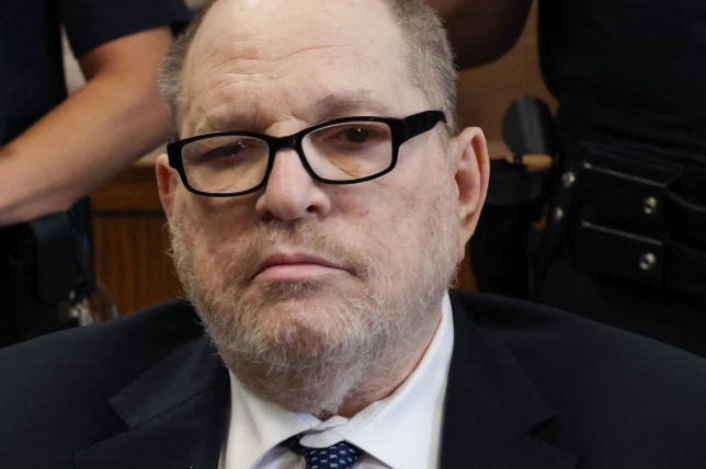 Declaran nulo juicio de Harvey Weinstein por falta de veredicto en el caso Jessica Mann