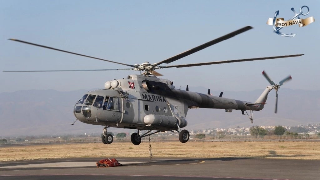 Helicóptero de la Marina realiza aterrizaje de emergencia en Sinaloa