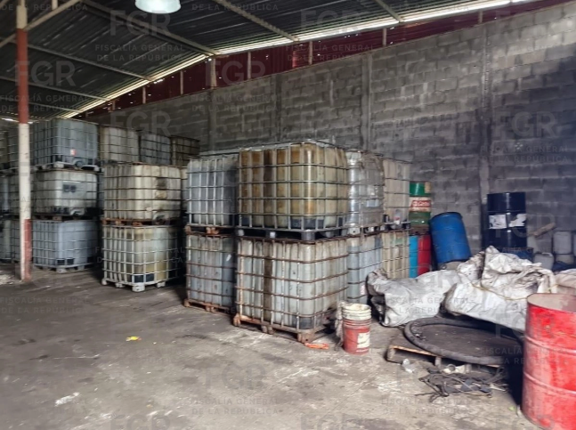 FGR decomisa 17 mil y mil 700 litros de hidrocarburos en Tabasco y Guadalajara