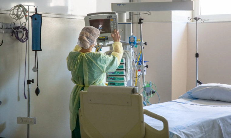 Suman cuatro muertes por inyectarse ''suero vitaminado'' en Hermosillo; autoridades aseguran clínica