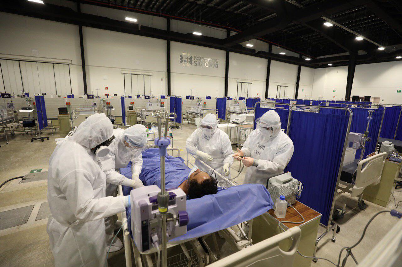 Reciben a los primeros pacientes en el Centro de Convenciones Siglo XXI