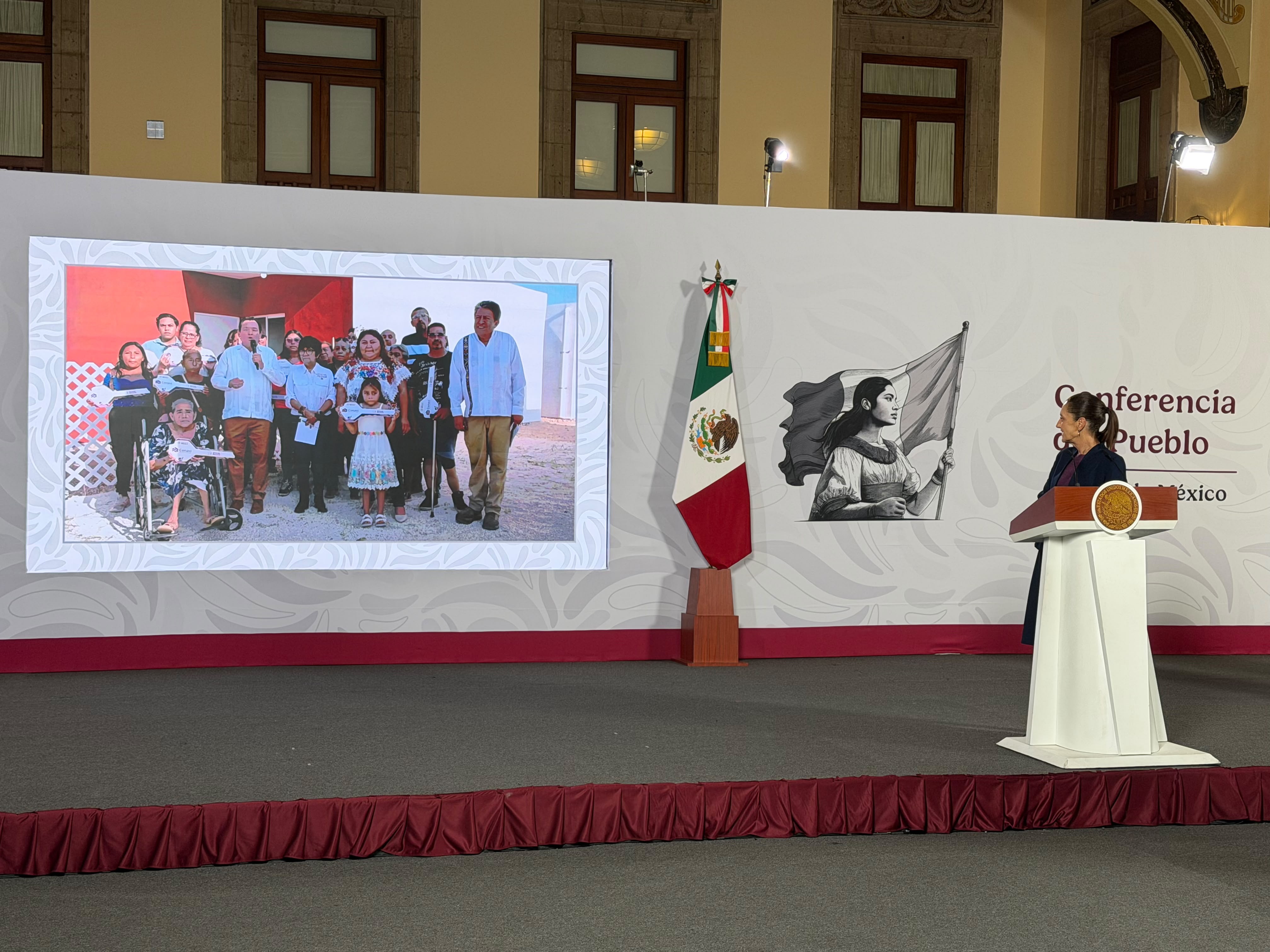 Yucatán: Díaz Mena entrega Viviendas del Bienestar en Ciudad Caucel 