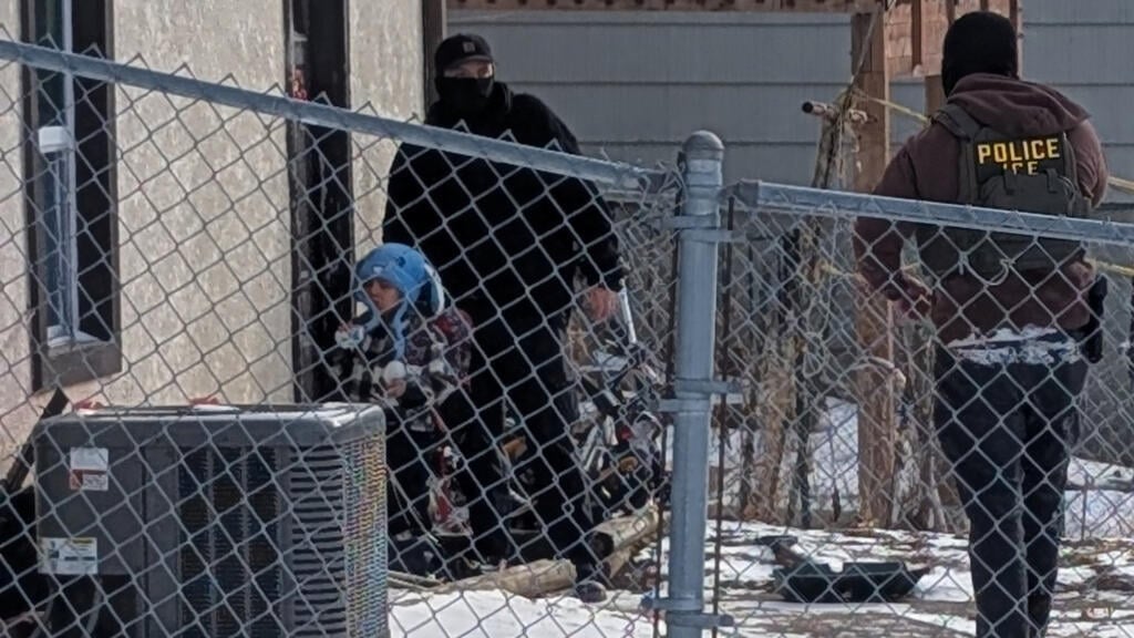 El ICE ha encarcelado a 4 mil niños migrantes en poco más de un año