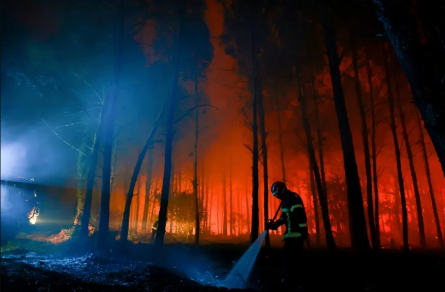 Nuevos incendios en Europa dejan un muerto, decenas de heridos y miles de evacuados