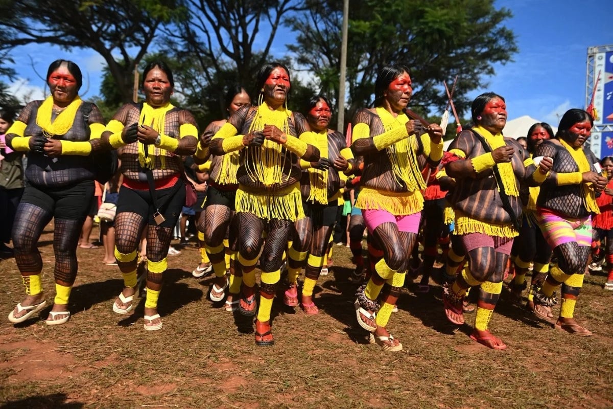 Miles de indígenas exigen a Lula acelerar la demarcación de tierras