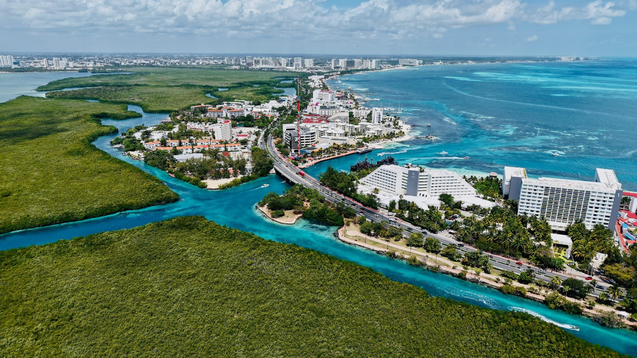 Sector inmobiliario supera la incertidumbre económica: AMPI Cancún