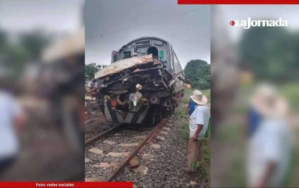 Tren Interoceánico choca con tráiler en cruce ferroviario de Chiapas