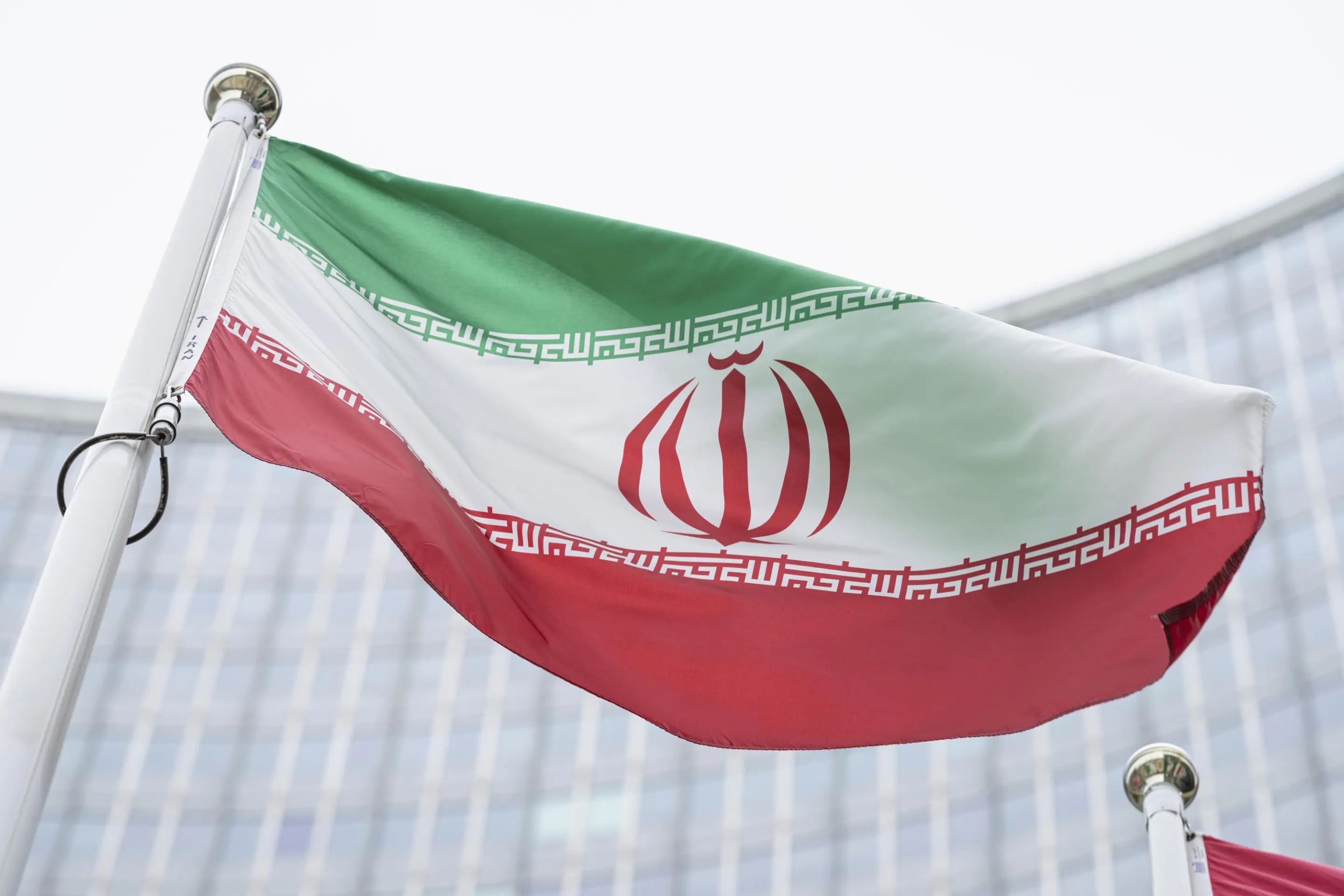 Irán amenaza con destruir hoy tecnológicas 