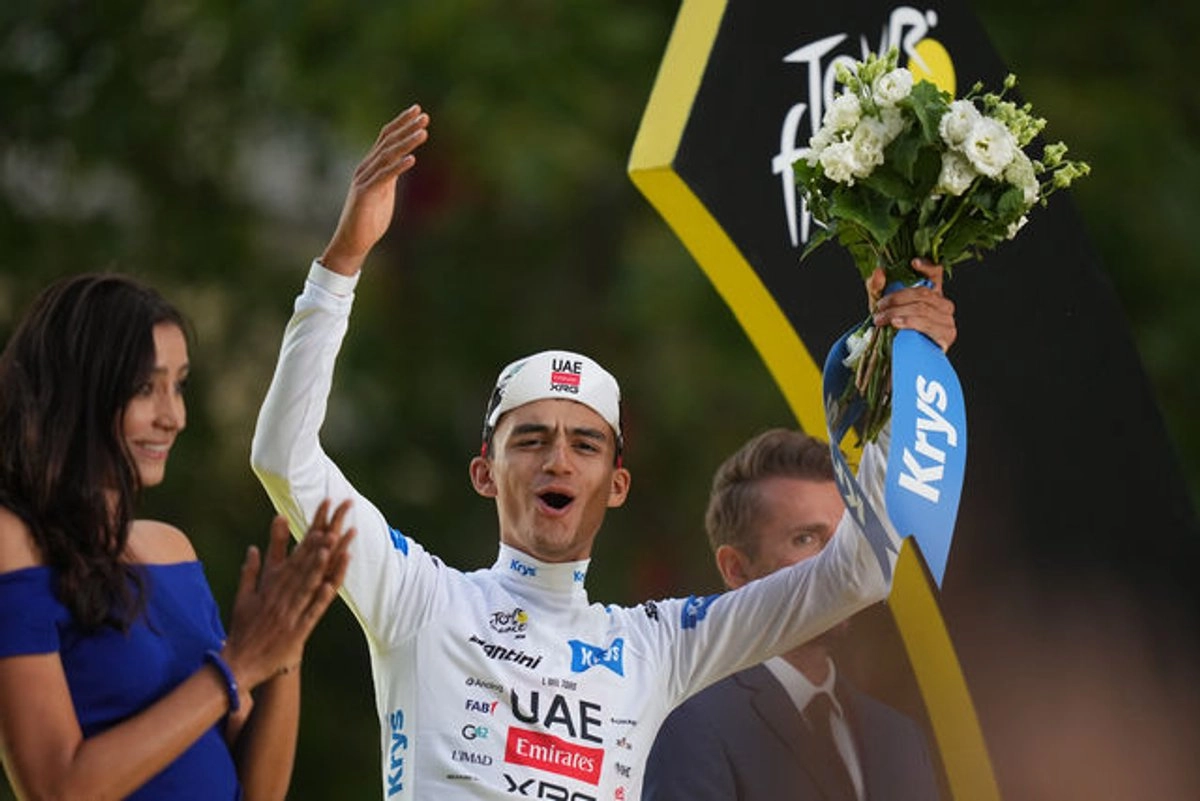 Isaac del Toro queda fuera de la Vuelta a España; Pogacar liderará al UAE Team Emirates